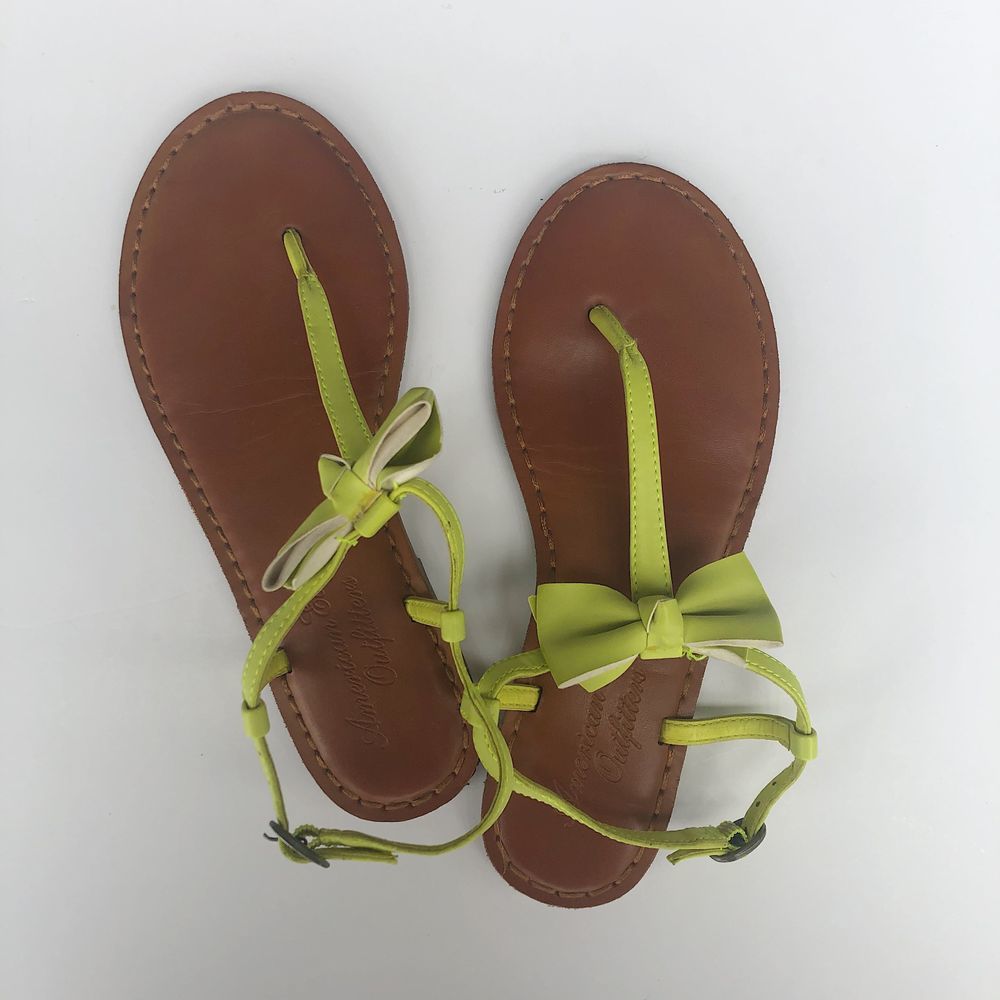 American Eagle T-Strap Bow Sandals, Size 6